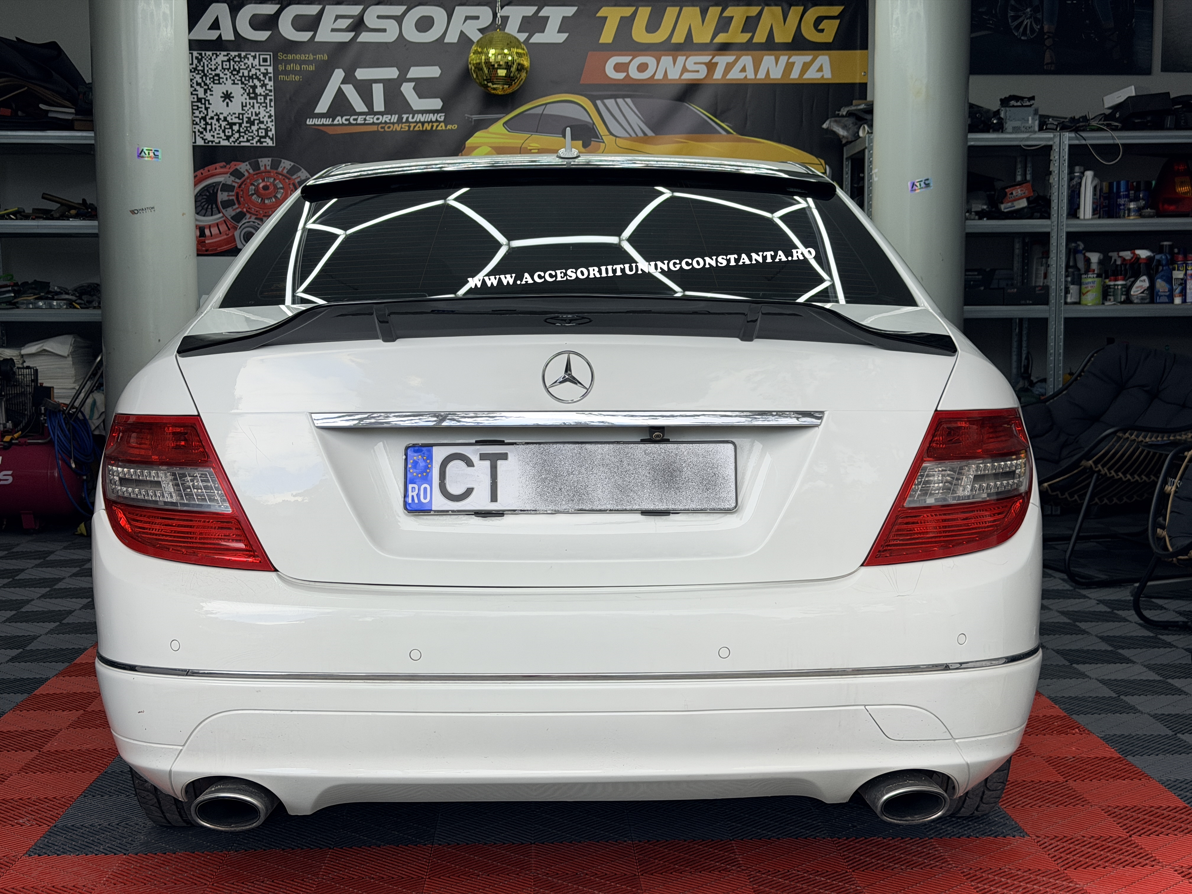 Eleron Luneta - Mercedes C Class W204 Negru Lucios